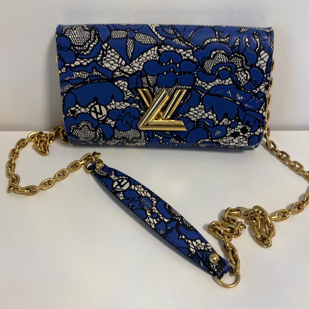 Louis Vuitton Lock Wallet on Chain